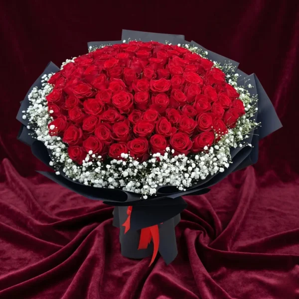 custom letter "e" red & white rose luxury monogram bouquet (copy)