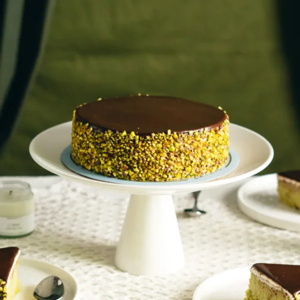 Pistachio Three Milk Cake – 2.5 LBS